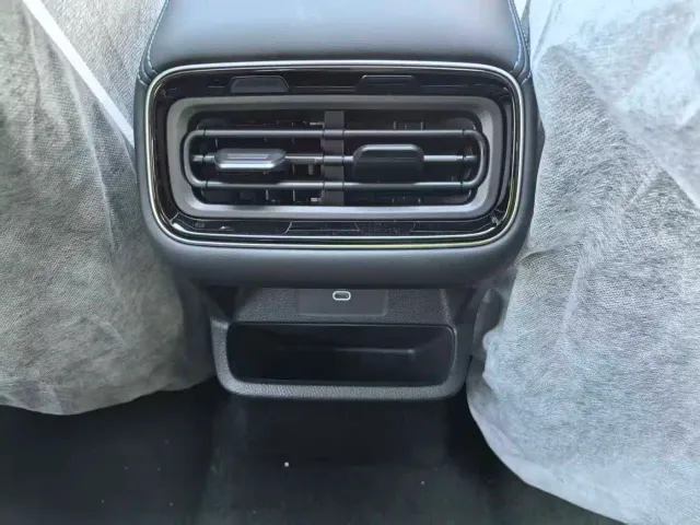 Geely Xingrui — Фото автомобиля 12