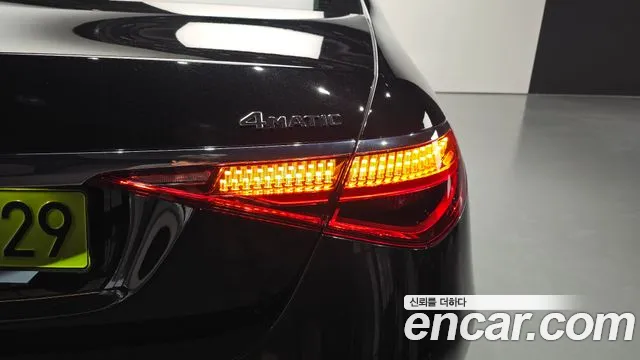 Mercedes-Benz S-Class — Фото автомобиля 17