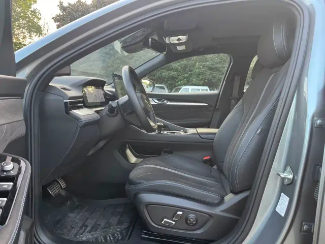 Geely Xingrui — Фото автомобиля 8