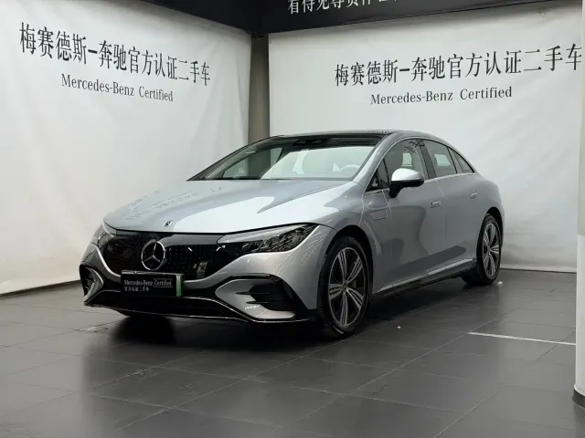 Фотография автомобиля — Mercedes-Benz EQE