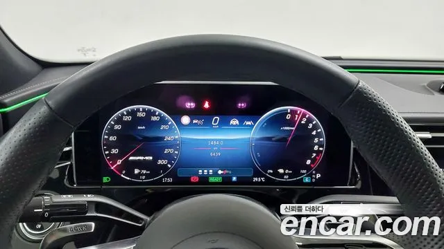 Mercedes-Benz E-Class — Фото автомобиля 8