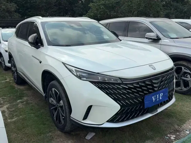 Roewe RX5 — Фото автомобиля 2