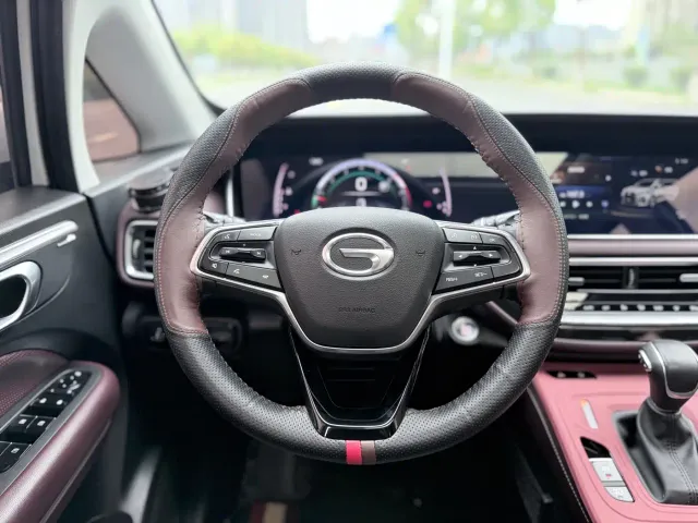 GAC Trumpchi M6 — Фото автомобиля 5