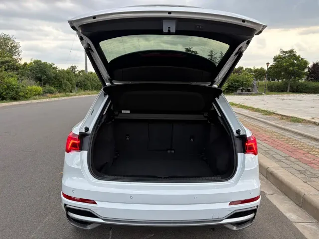 Audi Q3 — Фото автомобиля 15