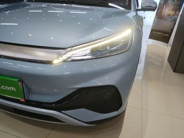 BYD Yuan PLUS — Фото автомобиля 23