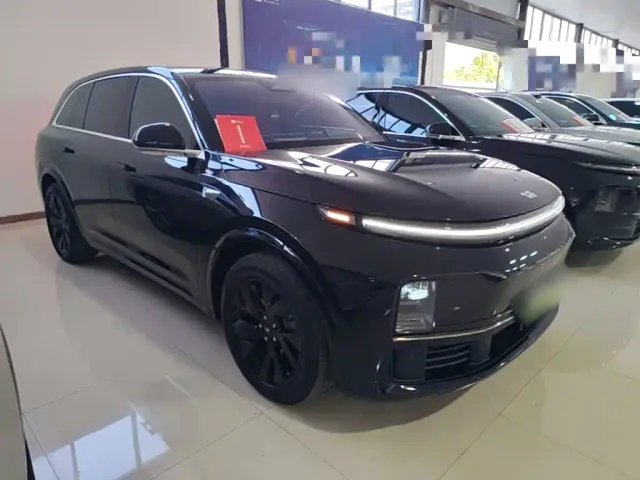 Li Auto L7 — Фото автомобиля 3