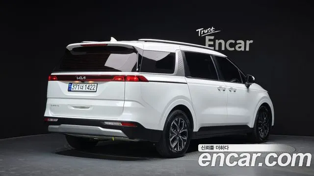 Kia Canival Carnival 4 поколение Дизель 9 мест Prestige — Фото автомобиля 2