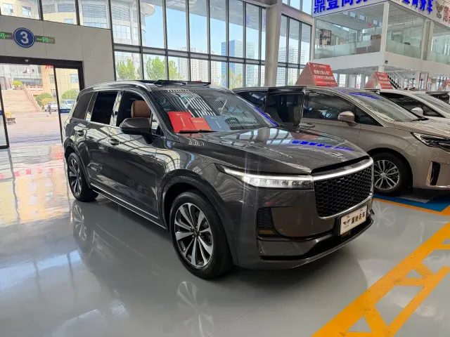 Li Auto ONE — Фото автомобиля 3
