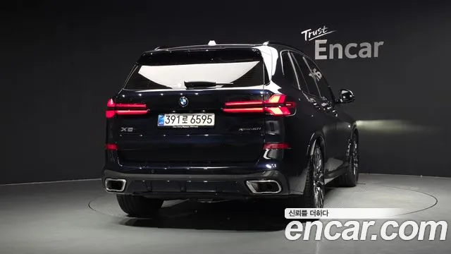 BMW X5 xDrive 40i M Sport — Фото автомобиля 2