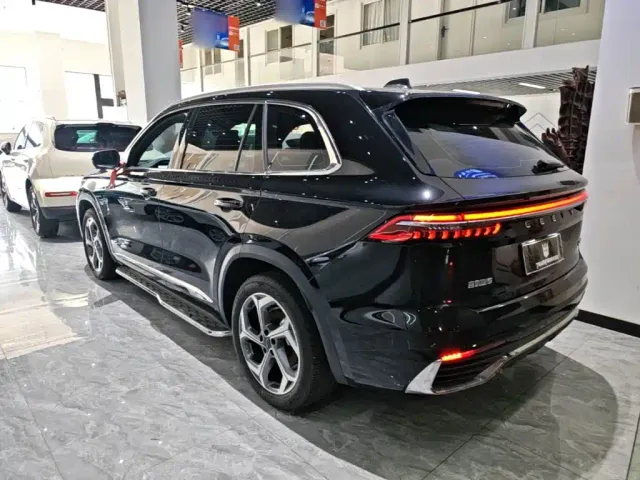 Geely Xingyue L — Фото автомобиля 4