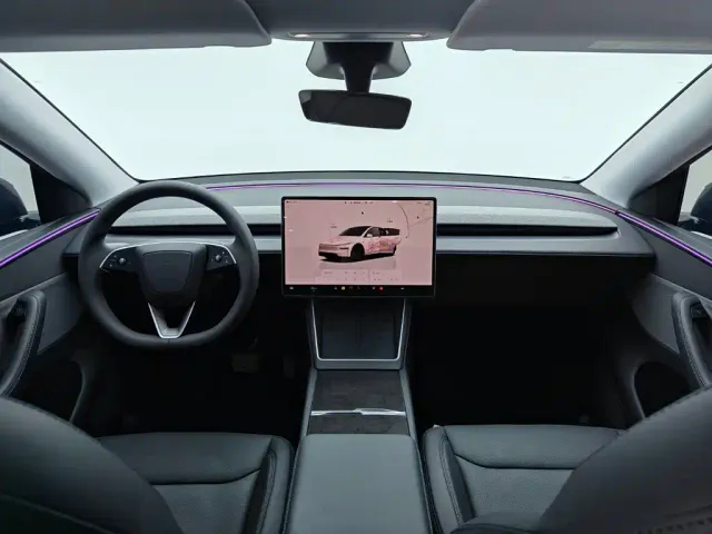 Tesla Model Y — Фото автомобиля 19