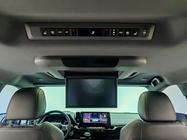 Toyota Sienna — Фото автомобиля 14
