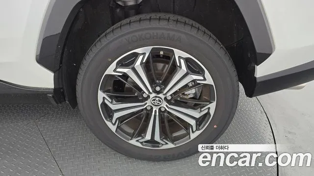 Toyota RAV4 5th Gen — Фото автомобиля 6