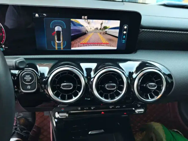 Mercedes-Benz A-Class — Фото автомобиля 12