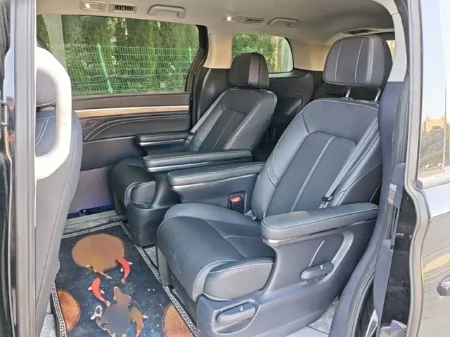 GAC Trumpchi M8 — Фото автомобиля 16