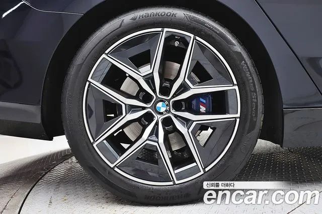BMW 5 Series G60 — Фото автомобиля 8
