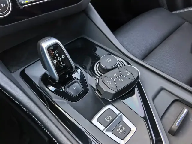 Lynk & Co Lynk & Co 03 2022 2.0TD DCT Power Pro — Фото автомобиля 13