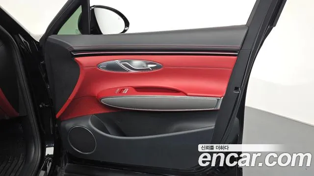 Genesis GV70 2.5T Бензин 2WD — Фото автомобиля 24