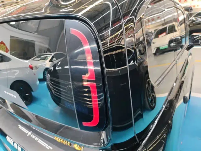 Baojun KiWi EV — Фото автомобиля 7