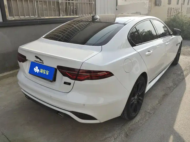 Jaguar XEL — Фото автомобиля 3