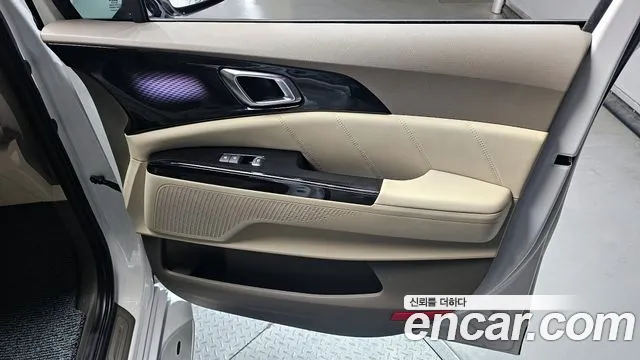 Kia Canival — Фото автомобиля 20