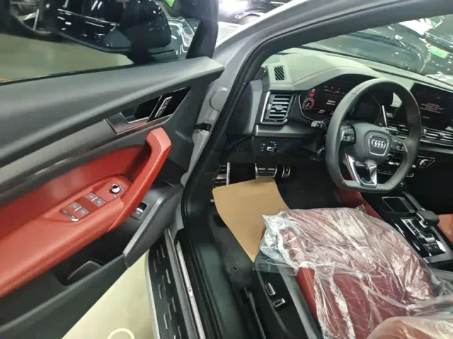Audi Q5L — Фото автомобиля 15