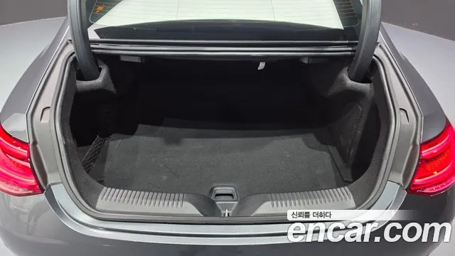 Mercedes-Benz CLS-Class — Фото автомобиля 16