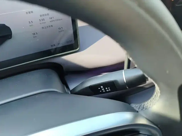 Leapmotor C10 — Фото автомобиля 13