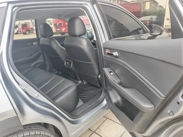 Baojun Yunhai — Фото автомобиля 16