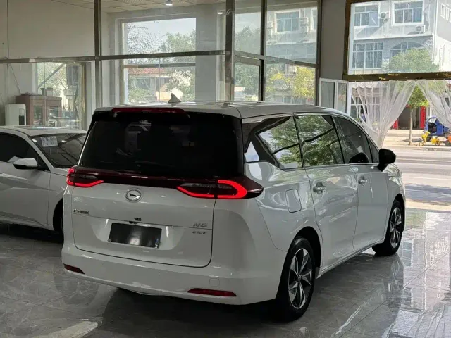 GAC Trumpchi M6 — Фото автомобиля 6
