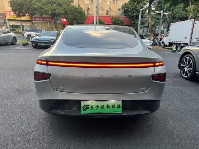 Xpeng P7 — Фото автомобиля 7
