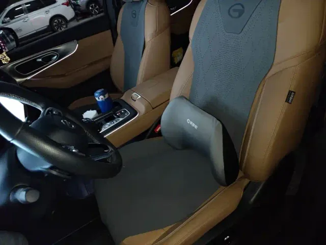 GAC Trumpchi GS8 — Фото автомобиля 11