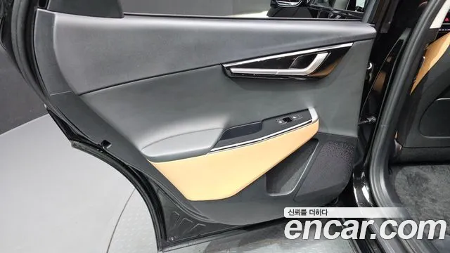Kia EV6 — Фото автомобиля 24
