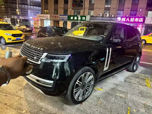 Land Rover Range Rover — Фото автомобиля 2