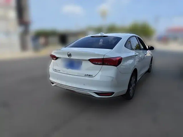 Buick Verano — Фото автомобиля 4