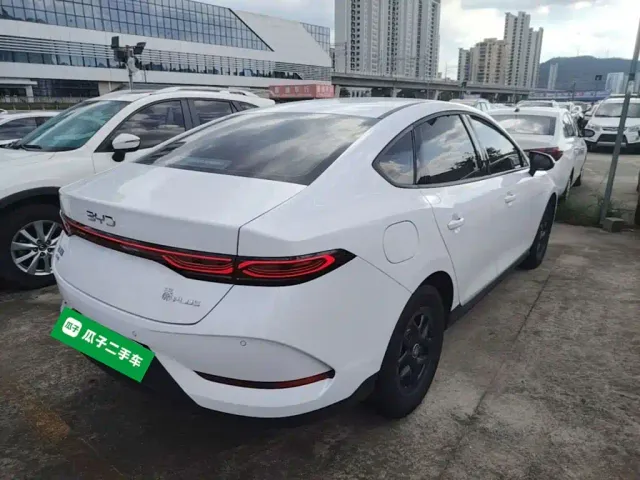 BYD Qin PLUS — Фото автомобиля 6