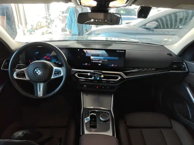 BMW i3 — Фото автомобиля 9