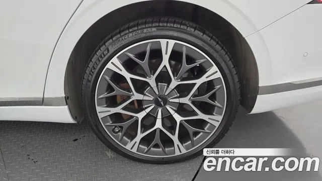 Genesis G90 RS4 — Фото автомобиля 6