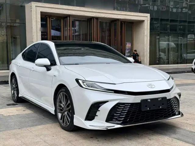Toyota Camry — Фото автомобиля 14