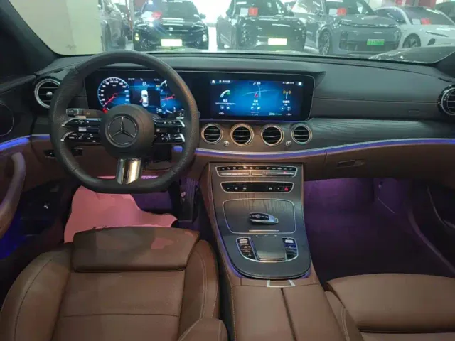 Mercedes-Benz E-Class — Фото автомобиля 9