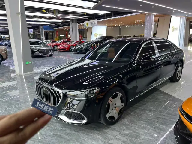 Mercedes-Benz Maybach S-Class — Фото автомобиля 8