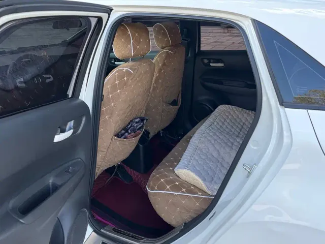 Honda Fit — Фото автомобиля 11