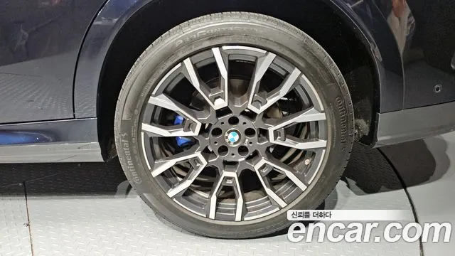 BMW X6 xDrive40i M Sport — Фото автомобиля 16