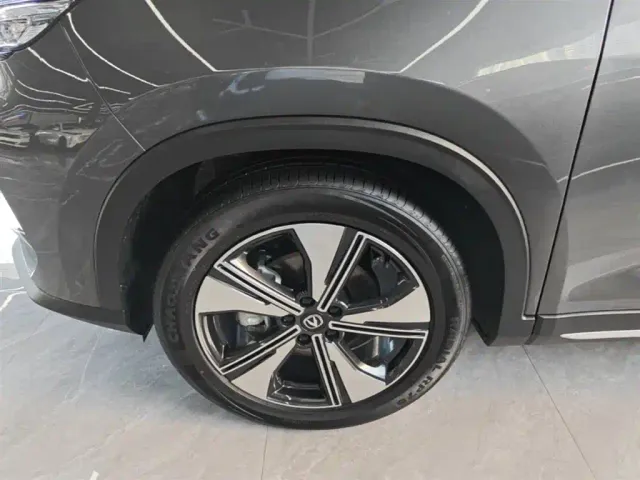Changan X7 Plus — Фото автомобиля 22