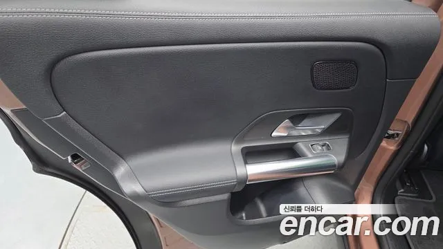 Mercedes-Benz EQA — Фото автомобиля 24
