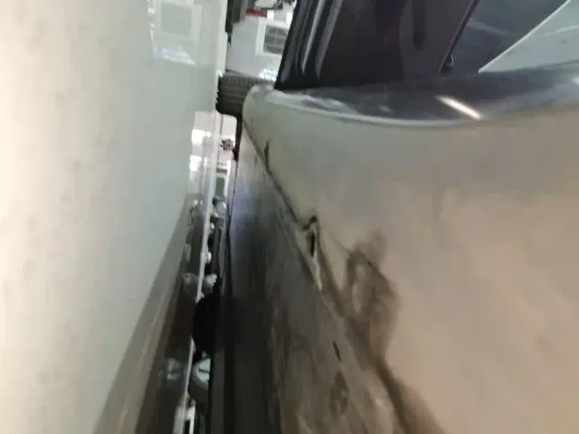 Tesla Model 3 — Фото автомобиля 21