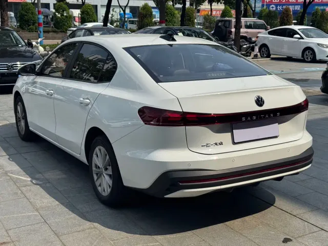Volkswagen Sagitar — Фото автомобиля 9