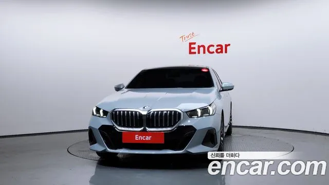 BMW 5-Series 5 серия (G60) 530i xDrive M Sport — Фото автомобиля 3