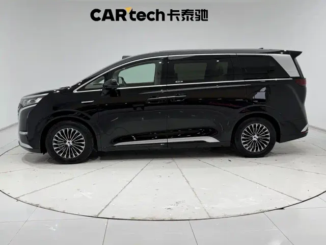Denza Denza D9 2025 Model DM-i Smart Drive Edition 1020 AWD Flagship — Фото автомобиля 8