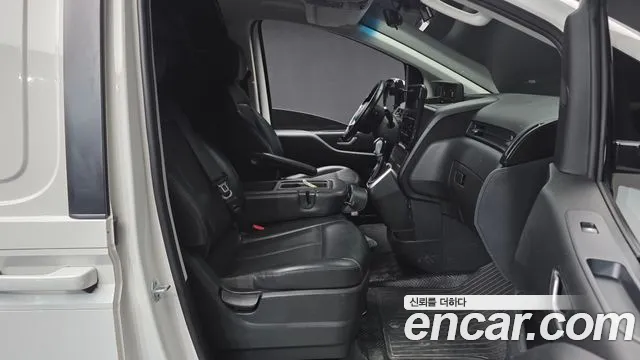 Hyundai Staria Staria Карго 3 места — Фото автомобиля 4